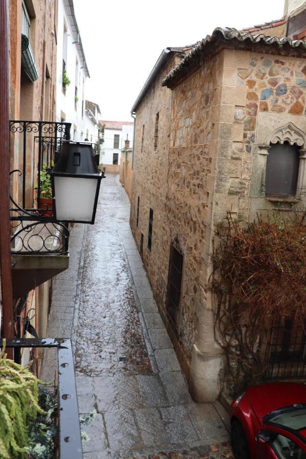 Apartamentos Las Buganvillas Caceres Exterior photo