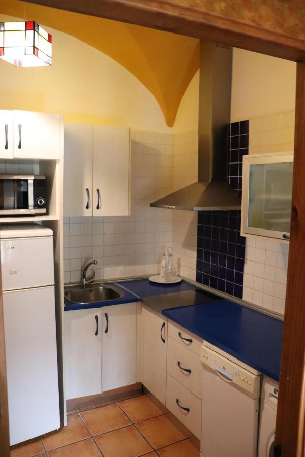 Apartamentos Las Buganvillas Caceres Exterior photo